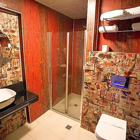 Adamel Bakirkoey Hotel 3*
